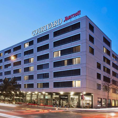Courtyard By Marriott Zurich North Hotel Екстериор снимка
