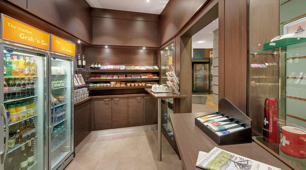 Courtyard By Marriott Zurich North Hotel Екстериор снимка
