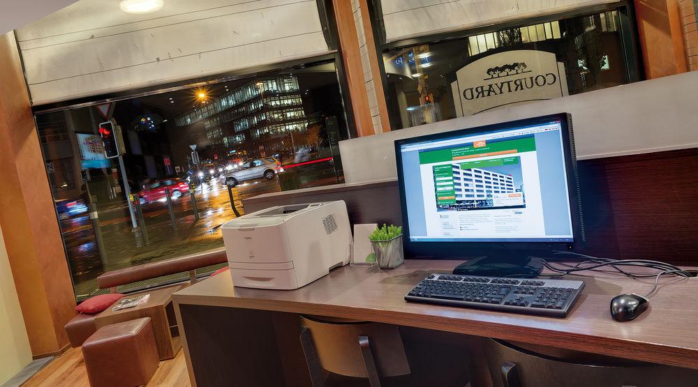 Courtyard By Marriott Zurich North Hotel Екстериор снимка